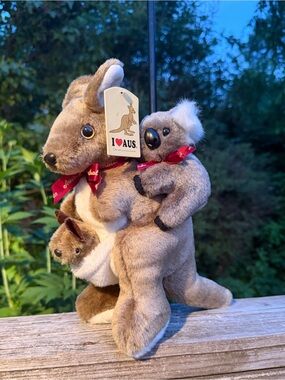 I Love Australia Plush Kangaroo W/Baby And Koala Bear 13” Including Tail